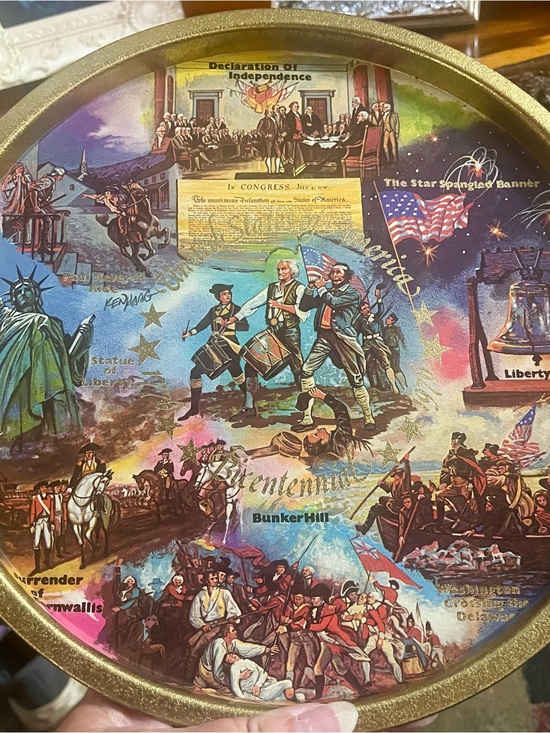 Other - Bicentennial Patriotic 11" METAL TRAY Declaration of Independence Graphics